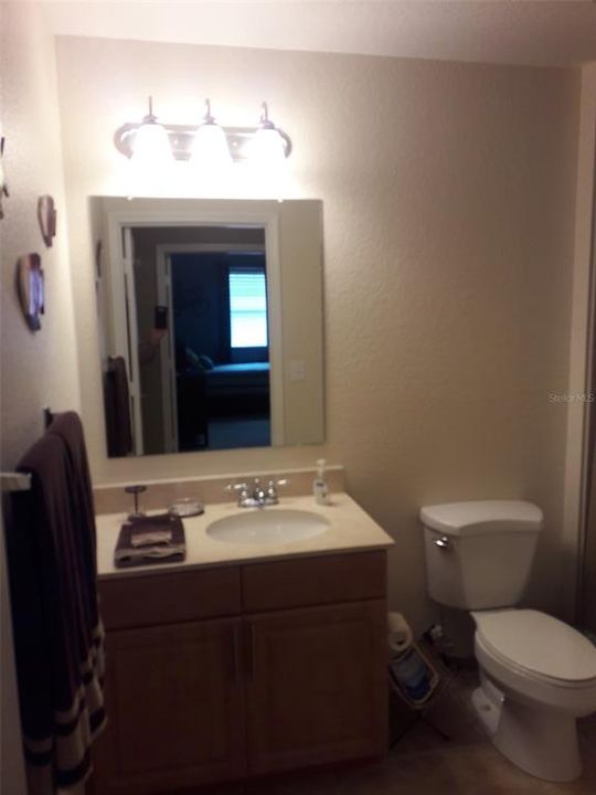 В аренду: $2,300 (2 спален, 2 ванн, 985 Квадратных фут)