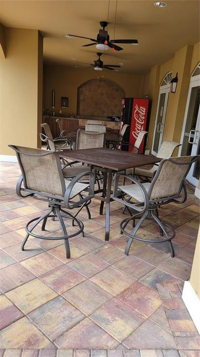 В аренду: $2,300 (2 спален, 2 ванн, 985 Квадратных фут)