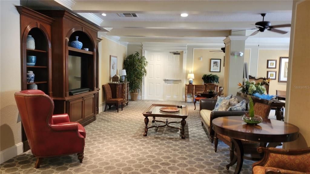 В аренду: $2,300 (2 спален, 2 ванн, 985 Квадратных фут)