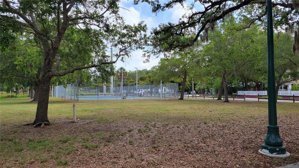 В аренду: $2,300 (2 спален, 2 ванн, 985 Квадратных фут)