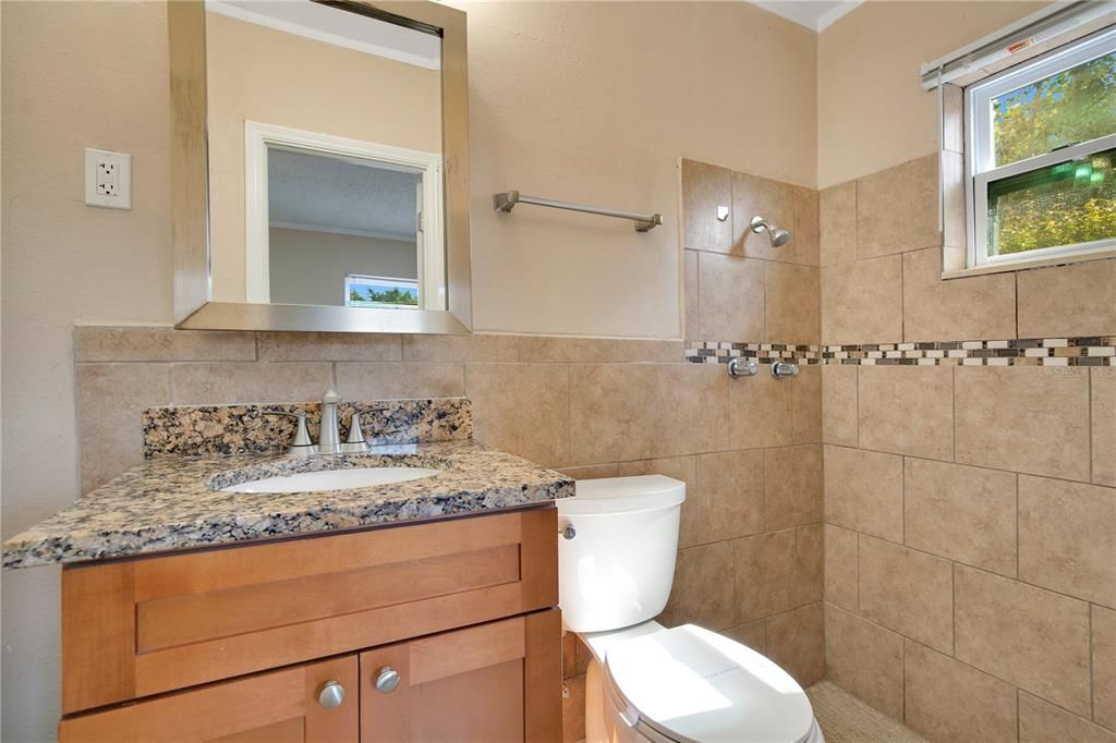 В аренду: $1,250 (1 спален, 1 ванн, 500 Квадратных фут)