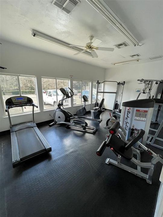 В аренду: $500 (1 спален, 1 ванн, 1177 Квадратных фут)