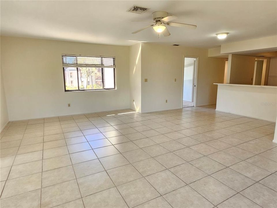 For Rent: $1,900 (2 beds, 2 baths, 1250 Square Feet)
