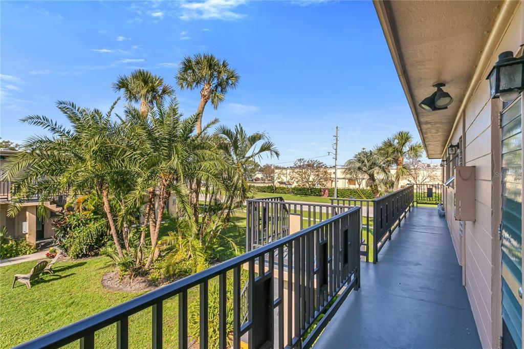 For Sale: $265,000 (2 beds, 1 baths, 765 Square Feet)