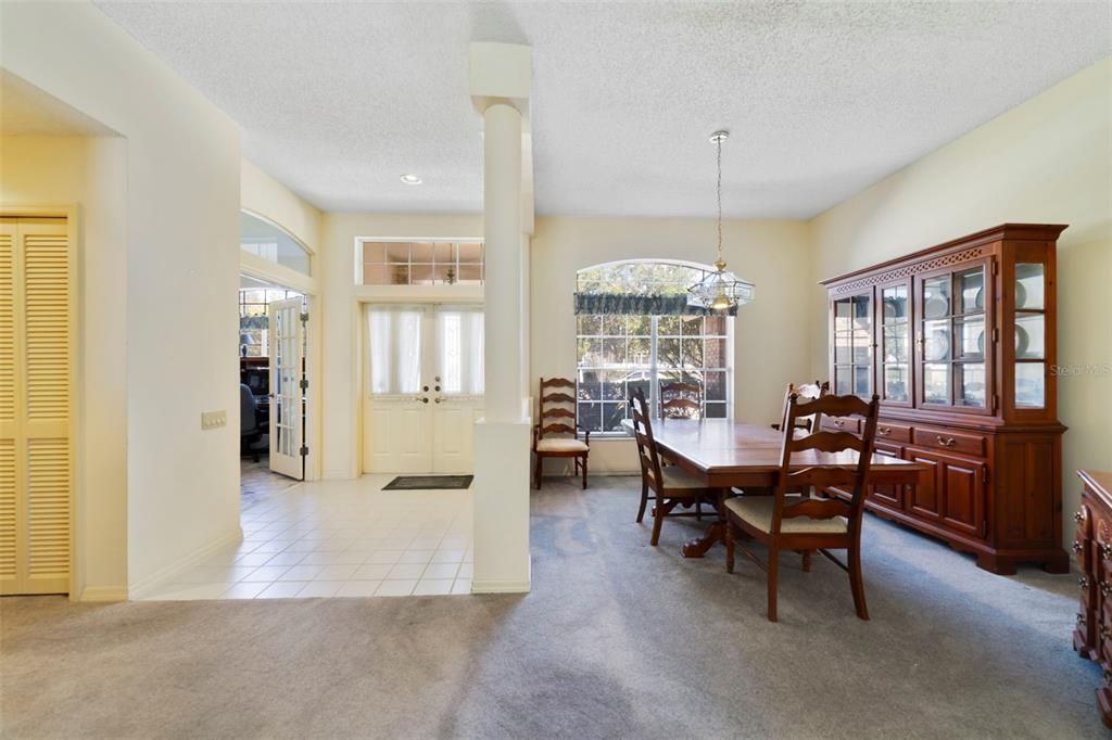 For Sale: $550,000 (4 beds, 2 baths, 2525 Square Feet)