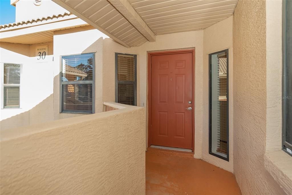 На продажу: $300,000 (2 спален, 2 ванн, 1075 Квадратных фут)