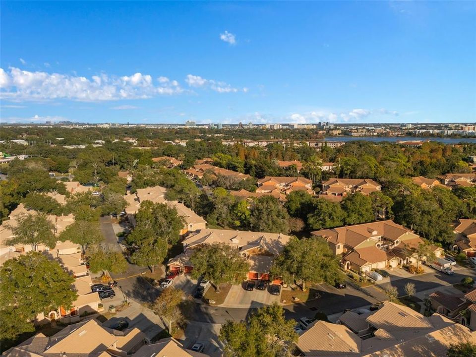 На продажу: $300,000 (2 спален, 2 ванн, 1075 Квадратных фут)