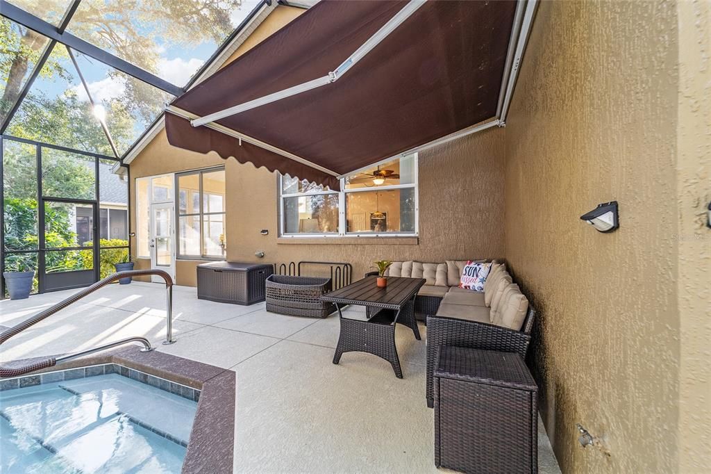 For Sale: $349,000 (3 beds, 2 baths, 1724 Square Feet)