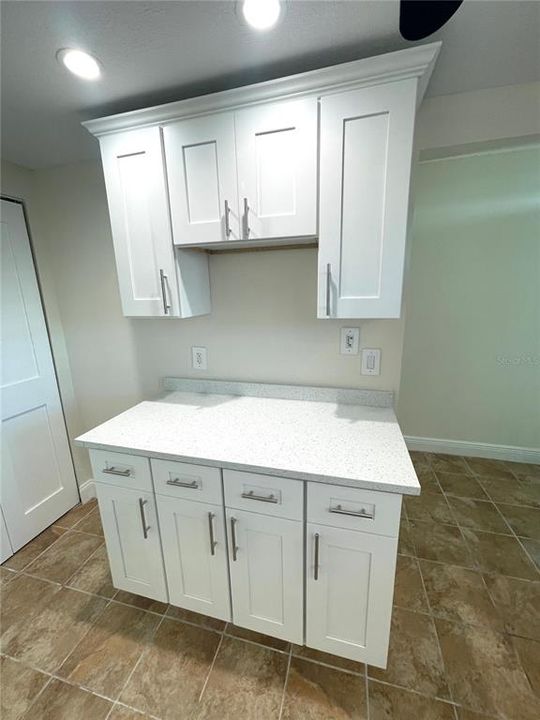 На продажу: $339,000 (2 спален, 2 ванн, 1450 Квадратных фут)