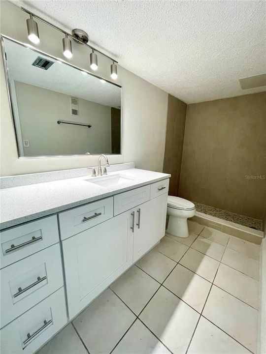 На продажу: $339,000 (2 спален, 2 ванн, 1450 Квадратных фут)