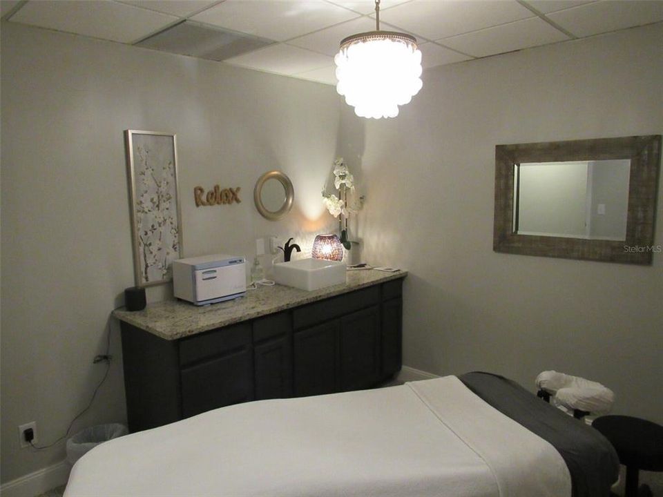 待售: $399,900 (0 贝兹, 0 浴室, 1632 平方英尺)