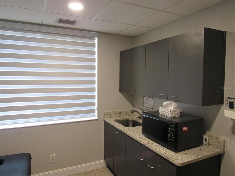 待售: $399,900 (0 贝兹, 0 浴室, 1632 平方英尺)