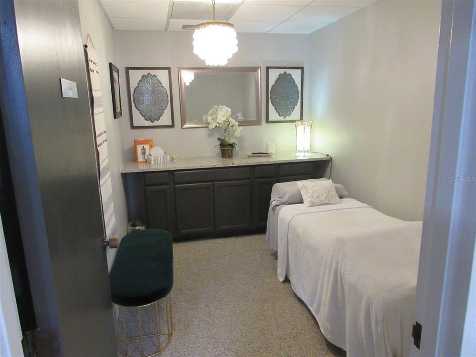 待售: $399,900 (0 贝兹, 0 浴室, 1632 平方英尺)