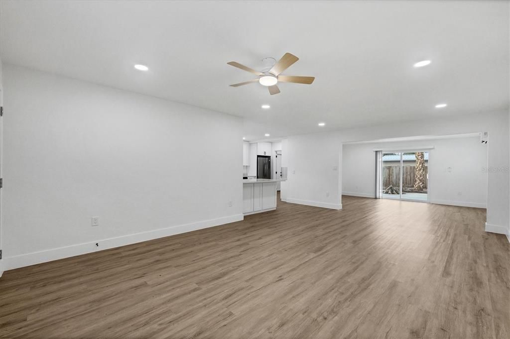 En Venta: $395,000 (2 camas, 2 baños, 1259 Pies cuadrados)