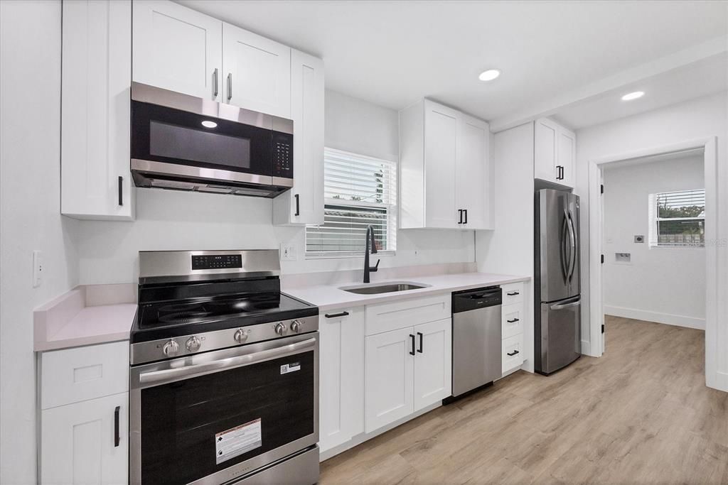 En Venta: $395,000 (2 camas, 2 baños, 1259 Pies cuadrados)