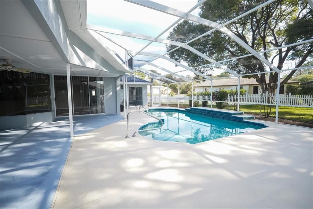 待售: $375,000 (3 贝兹, 2 浴室, 2554 平方英尺)