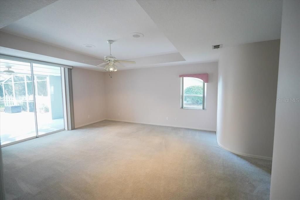 待售: $375,000 (3 贝兹, 2 浴室, 2554 平方英尺)