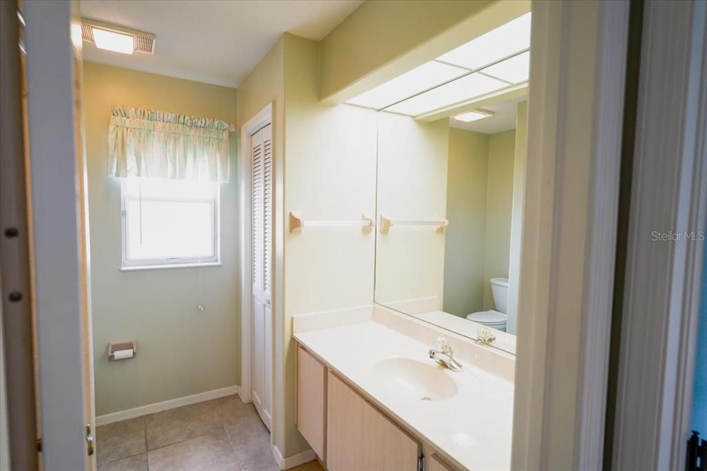 待售: $375,000 (3 贝兹, 2 浴室, 2554 平方英尺)