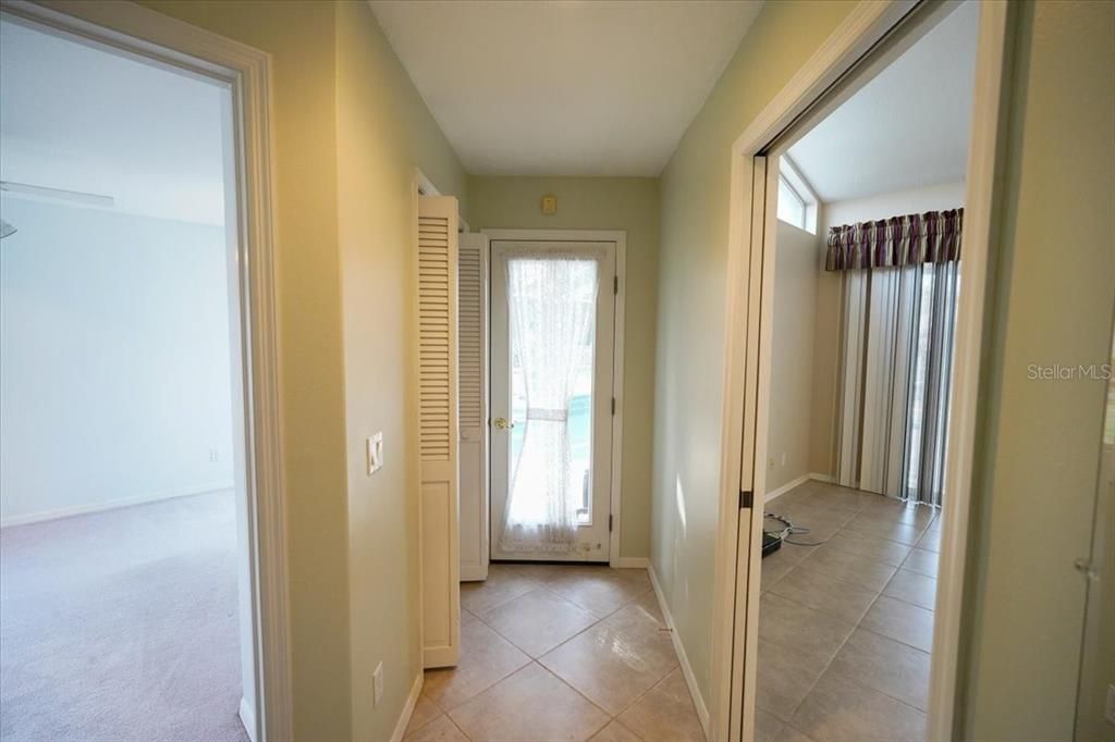 待售: $375,000 (3 贝兹, 2 浴室, 2554 平方英尺)