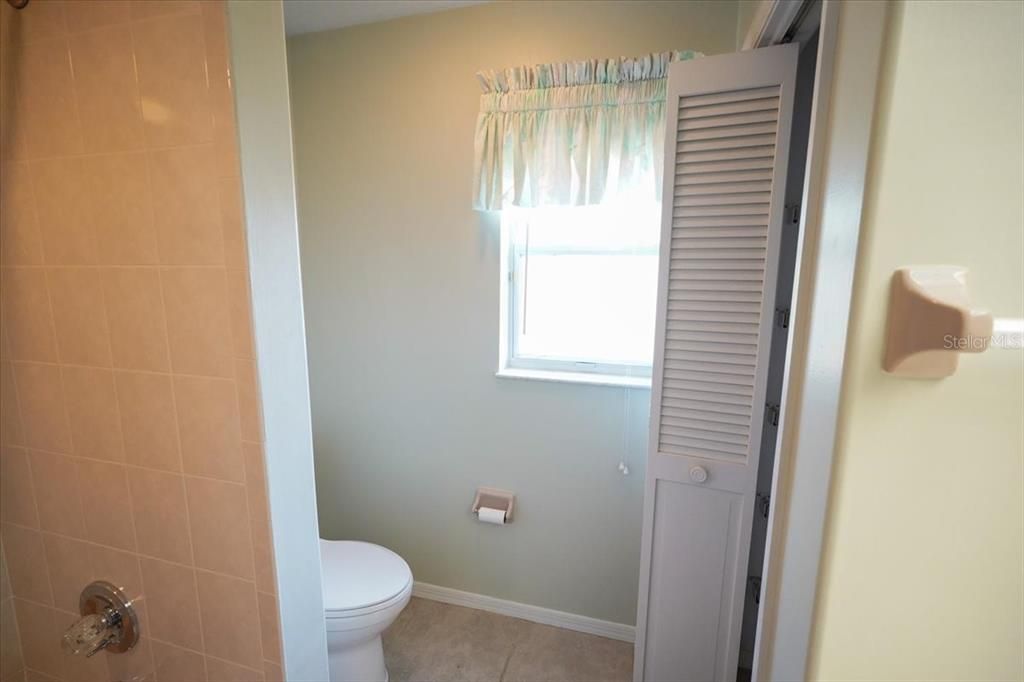 待售: $375,000 (3 贝兹, 2 浴室, 2554 平方英尺)