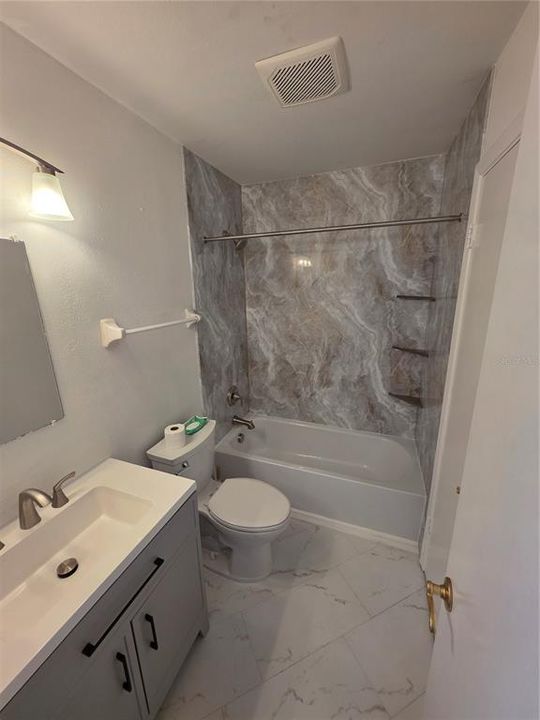 出租: $3,000 (4 贝兹, 2 浴室, 1332 平方英尺)