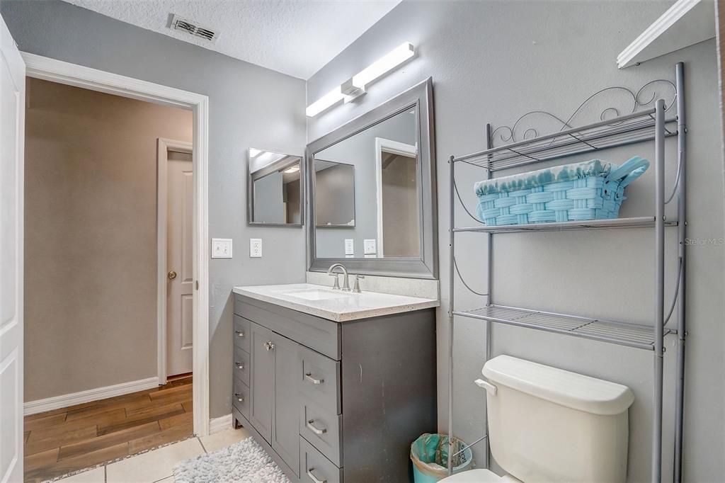 En Venta: $369,995 (4 camas, 2 baños, 1912 Pies cuadrados)