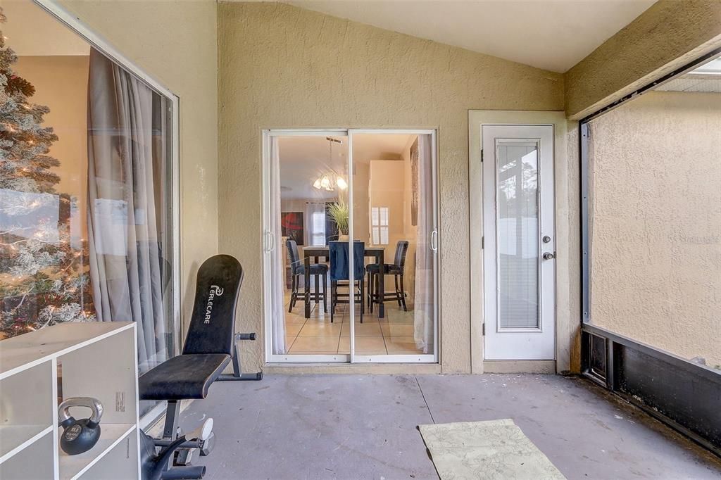 En Venta: $369,995 (4 camas, 2 baños, 1912 Pies cuadrados)