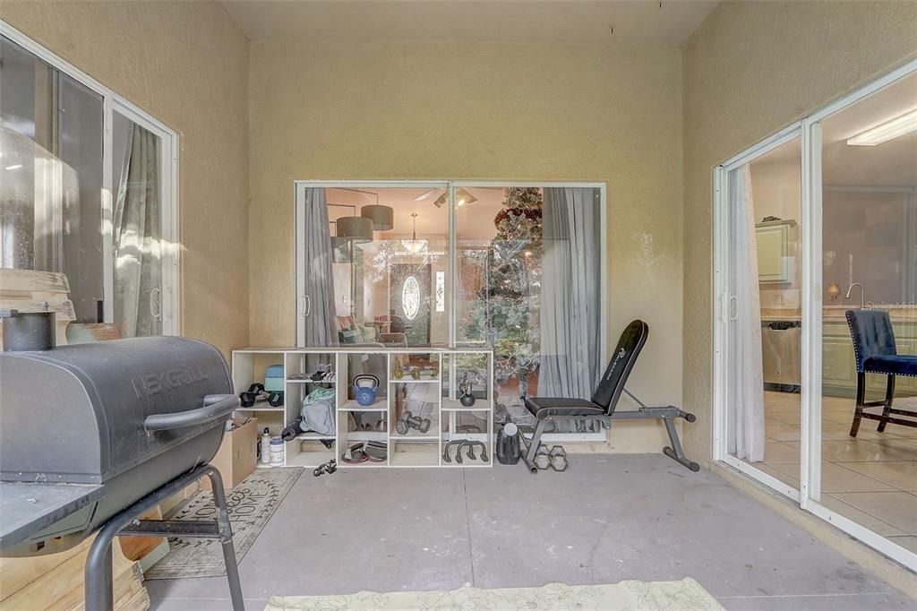 En Venta: $369,995 (4 camas, 2 baños, 1912 Pies cuadrados)