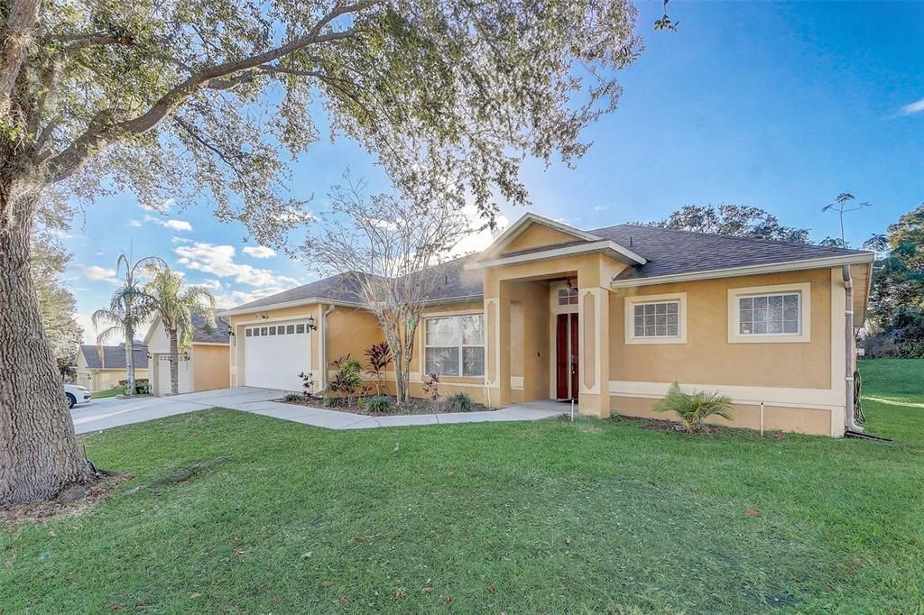 En Venta: $369,995 (4 camas, 2 baños, 1912 Pies cuadrados)