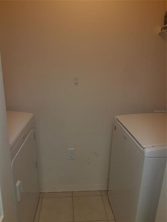 For Rent: $1,875 (2 beds, 2 baths, 1069 Square Feet)