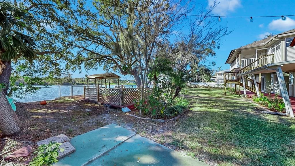 For Sale: $779,000 (5 beds, 4 baths, 1748 Square Feet)