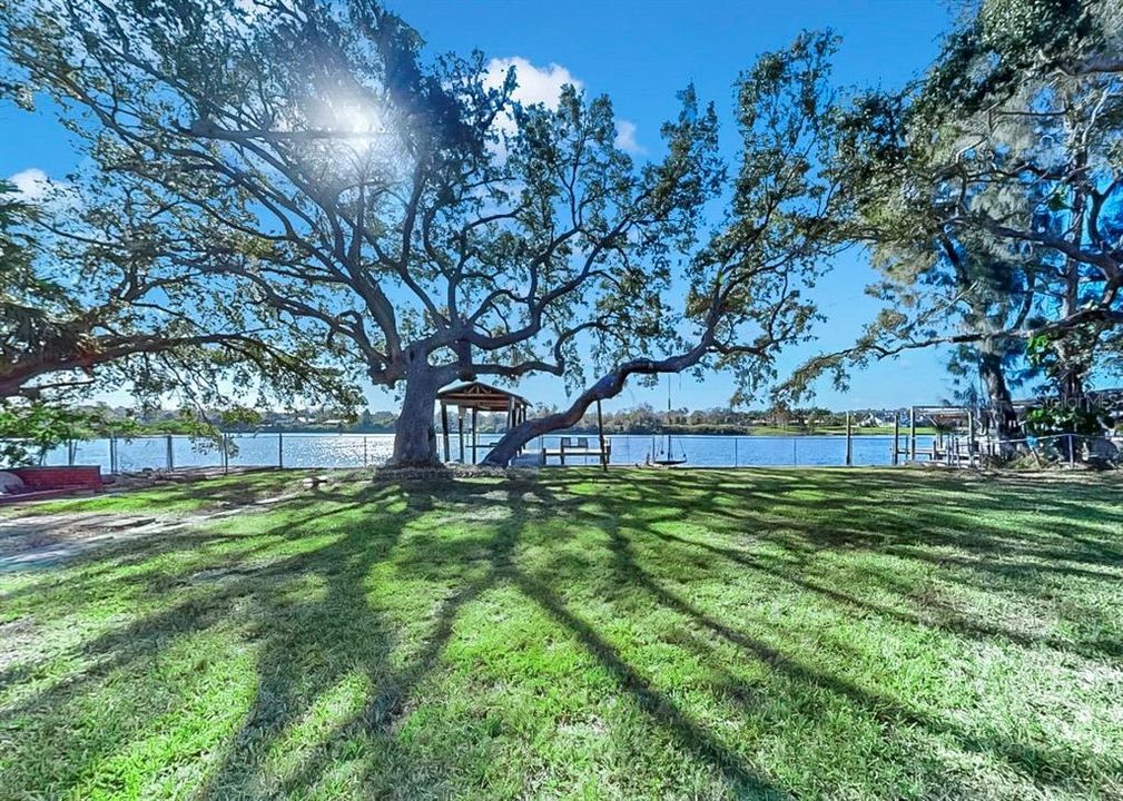 For Sale: $779,000 (5 beds, 4 baths, 1748 Square Feet)