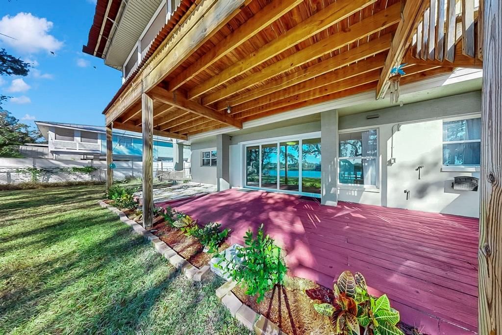 For Sale: $779,000 (5 beds, 4 baths, 1748 Square Feet)