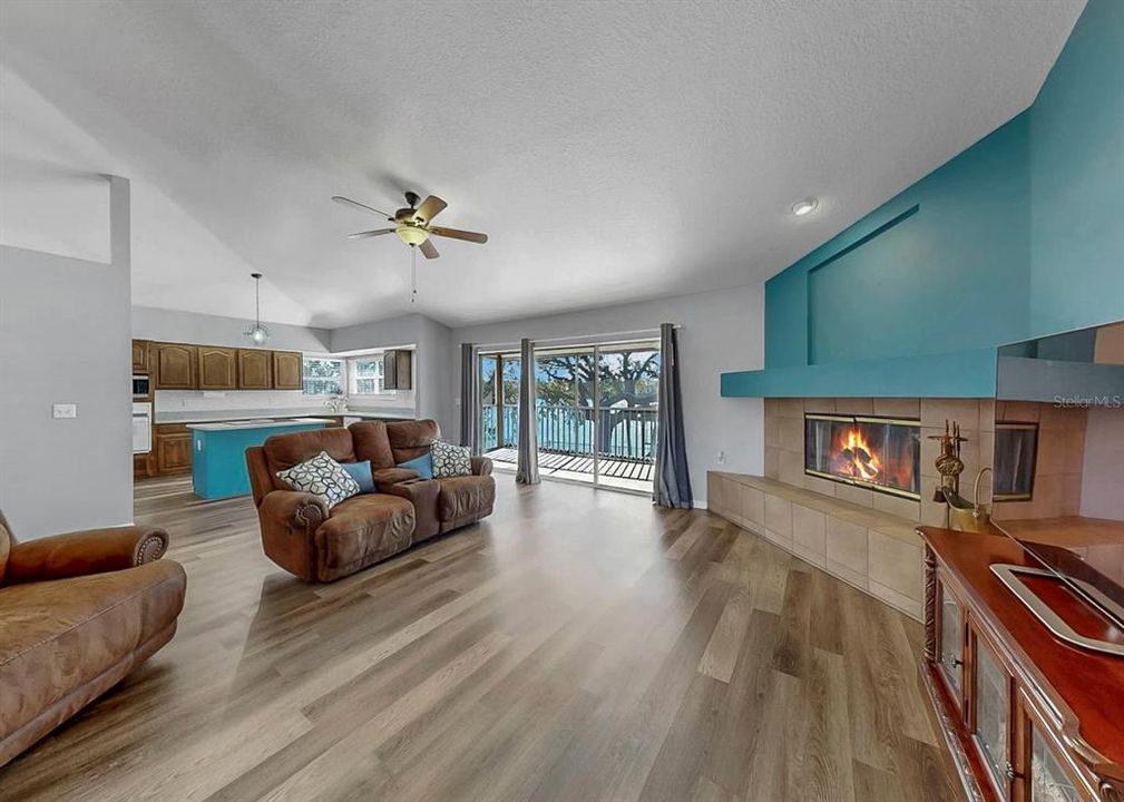 For Sale: $779,000 (5 beds, 4 baths, 1748 Square Feet)