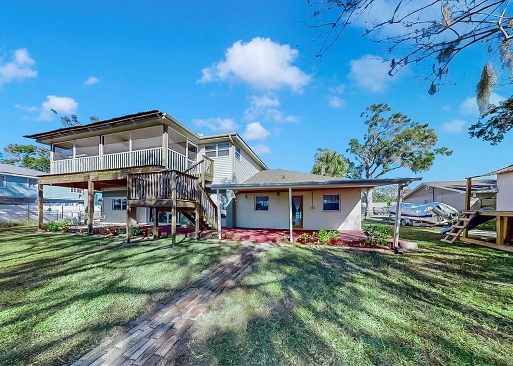 For Sale: $779,000 (5 beds, 4 baths, 1748 Square Feet)