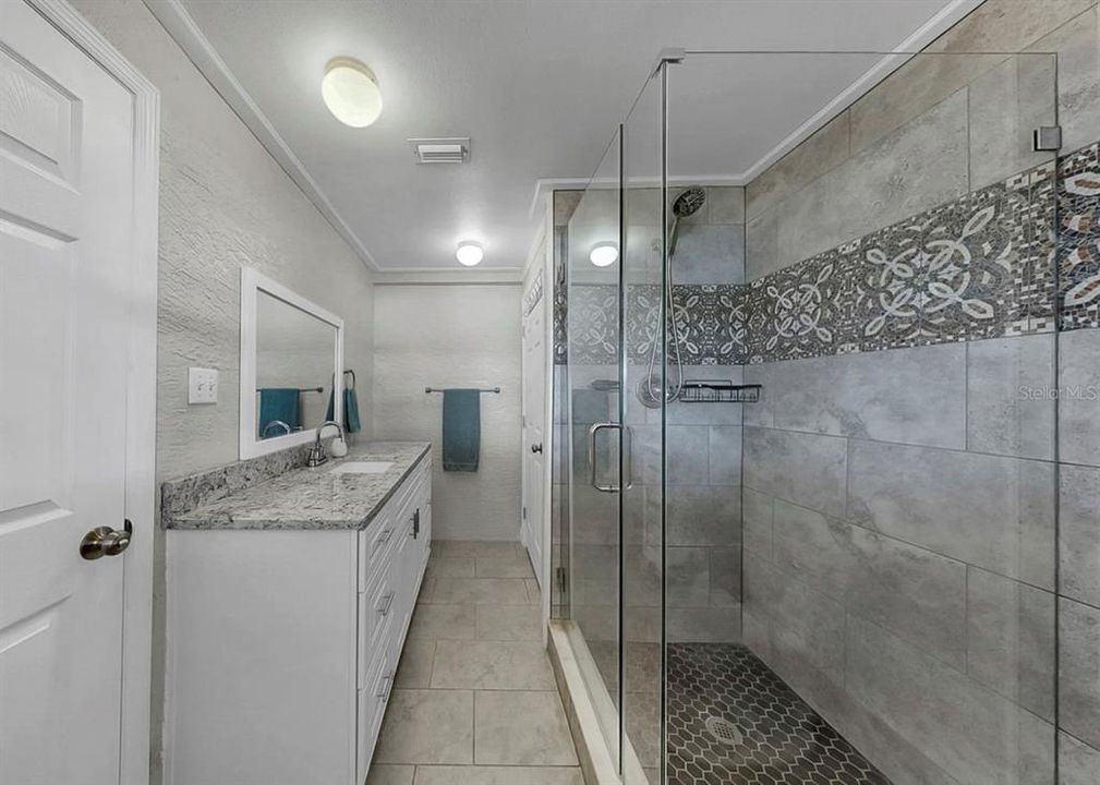 For Sale: $779,000 (5 beds, 4 baths, 1748 Square Feet)