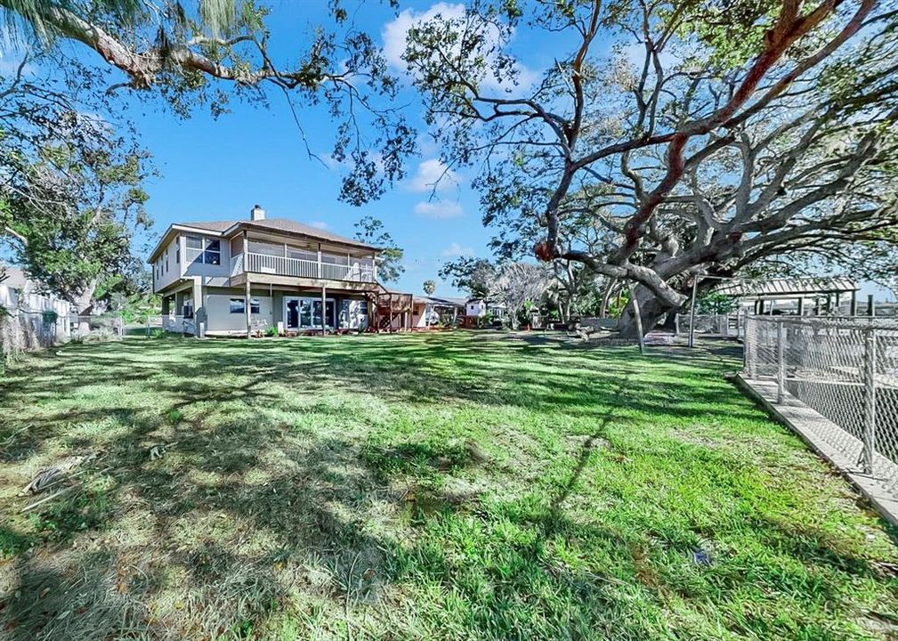 For Sale: $779,000 (5 beds, 4 baths, 1748 Square Feet)