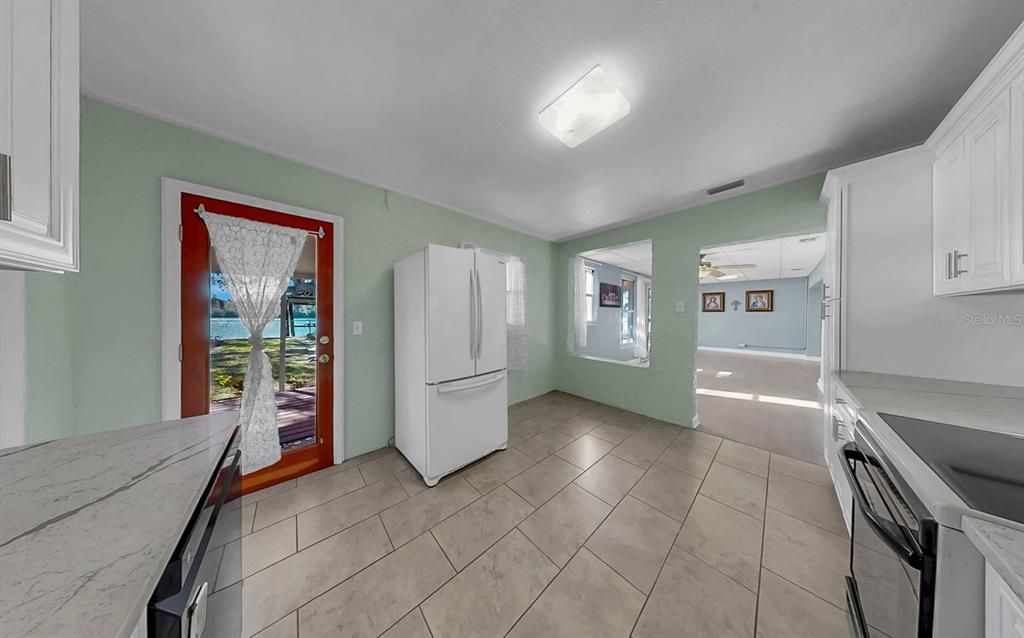 For Sale: $779,000 (5 beds, 4 baths, 1748 Square Feet)