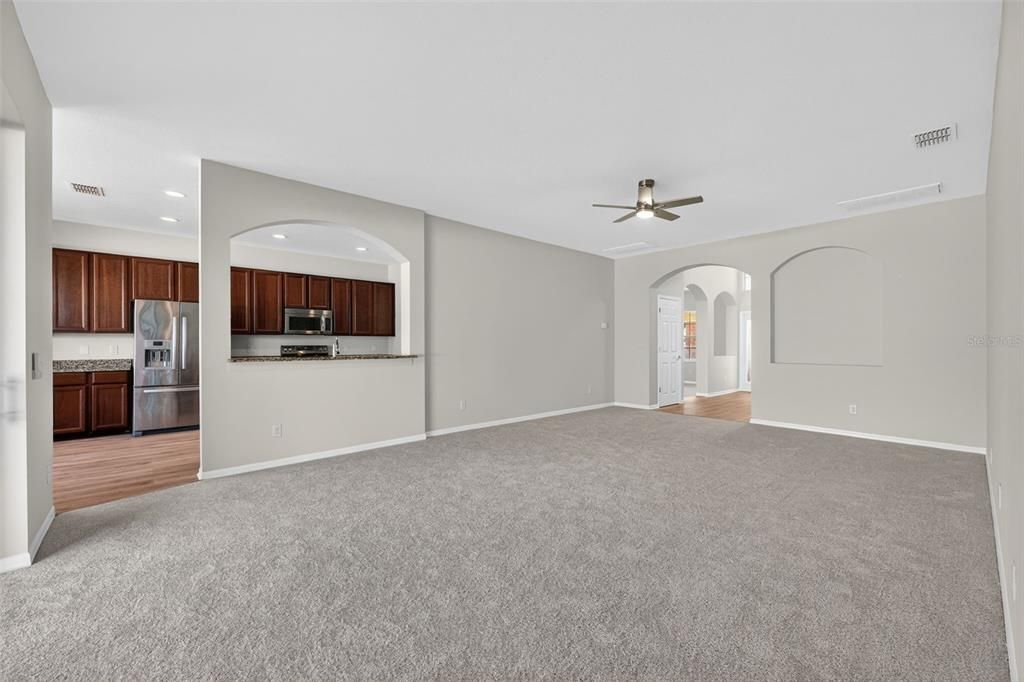 待售: $539,900 (5 贝兹, 3 浴室, 3604 平方英尺)