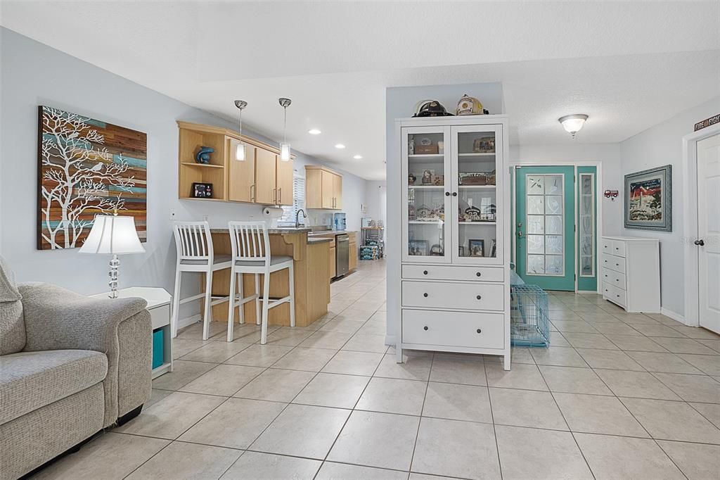 待售: $341,999 (3 贝兹, 2 浴室, 1404 平方英尺)