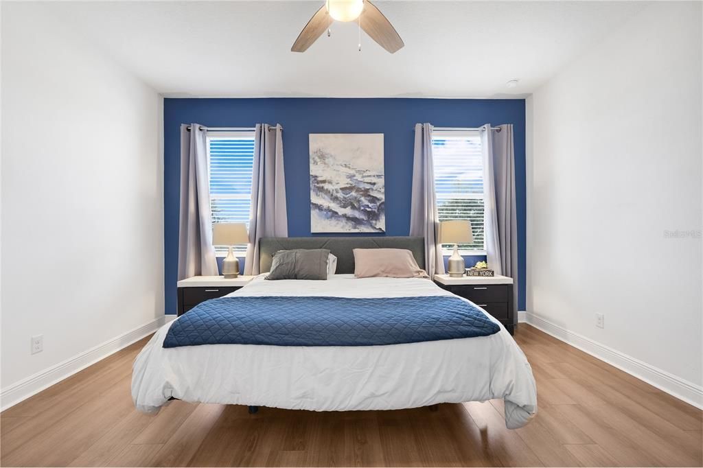 На продажу: $439,999 (3 спален, 2 ванн, 1710 Квадратных фут)