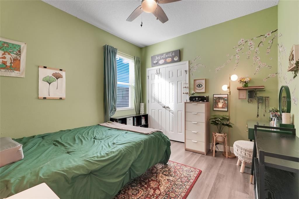 На продажу: $439,999 (3 спален, 2 ванн, 1710 Квадратных фут)