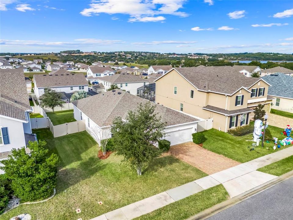 На продажу: $439,999 (3 спален, 2 ванн, 1710 Квадратных фут)