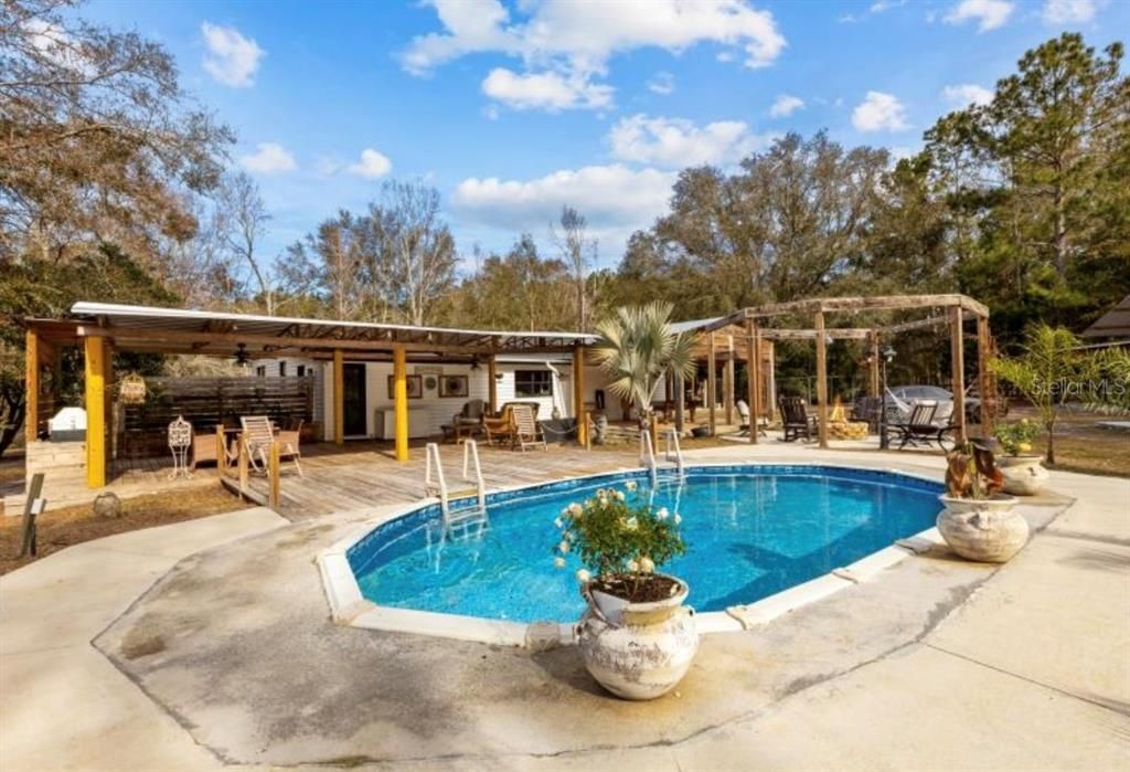 待售: $450,000 (4 贝兹, 2 浴室, 1632 平方英尺)