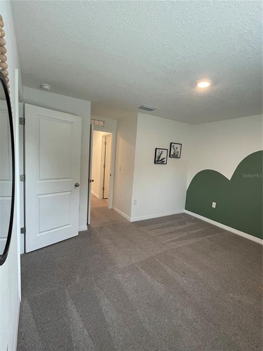 For Rent: $2,850 (4 beds, 2 baths, 2305 Square Feet)
