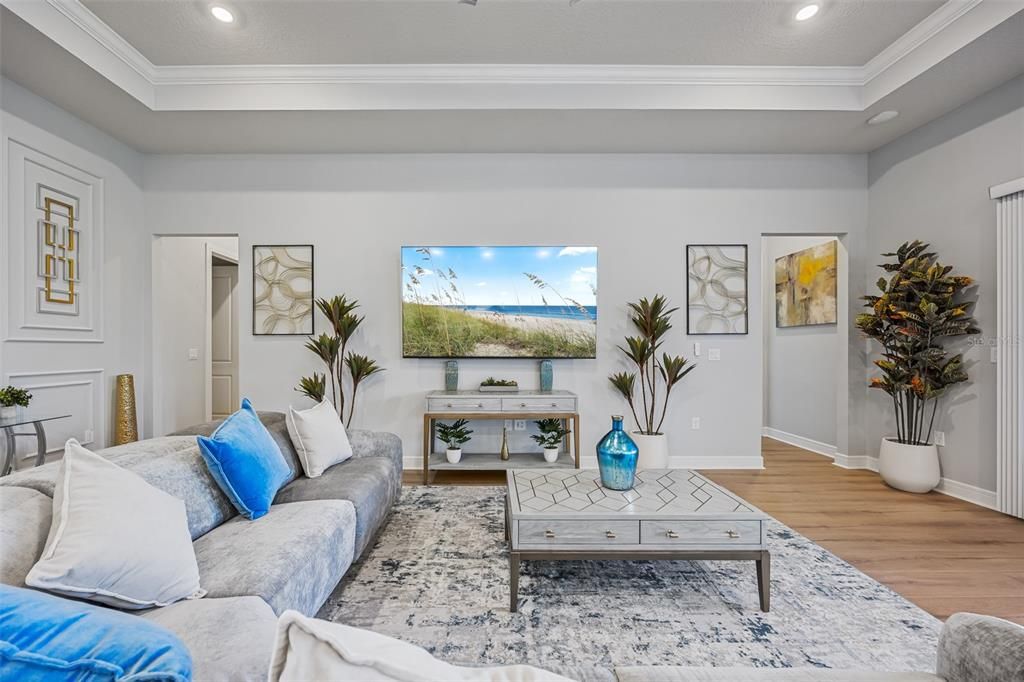 En Venta: $759,000 (3 camas, 3 baños, 2483 Pies cuadrados)