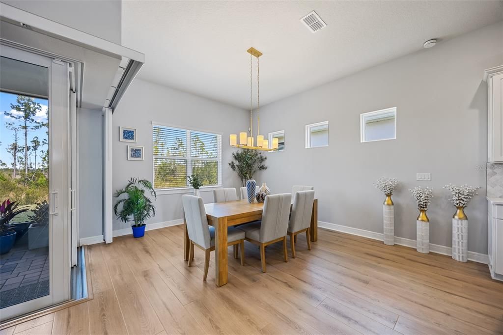 En Venta: $759,000 (3 camas, 3 baños, 2483 Pies cuadrados)