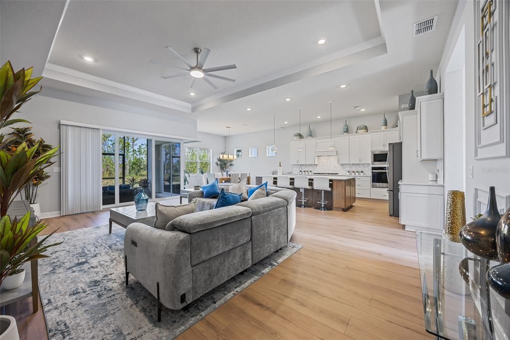 En Venta: $759,000 (3 camas, 3 baños, 2483 Pies cuadrados)