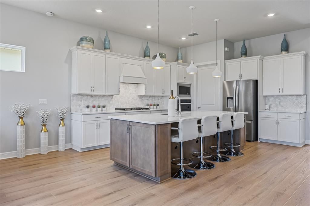 En Venta: $759,000 (3 camas, 3 baños, 2483 Pies cuadrados)