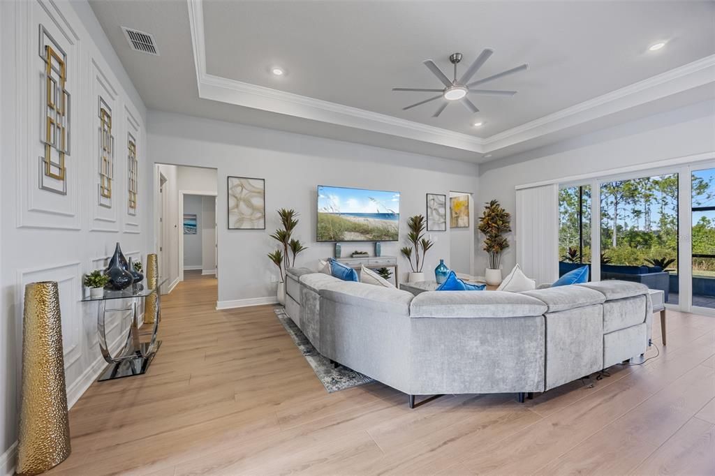 En Venta: $759,000 (3 camas, 3 baños, 2483 Pies cuadrados)